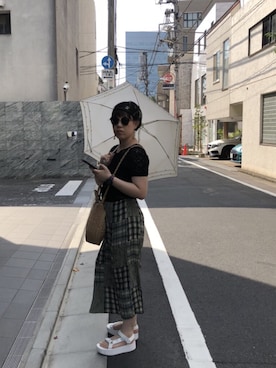 「Teva（テバ）のTeva / プラットフォーム ユニバーサル（サンダル）」を使った、マママママさん（レディース・153cm）の夏コーディネート