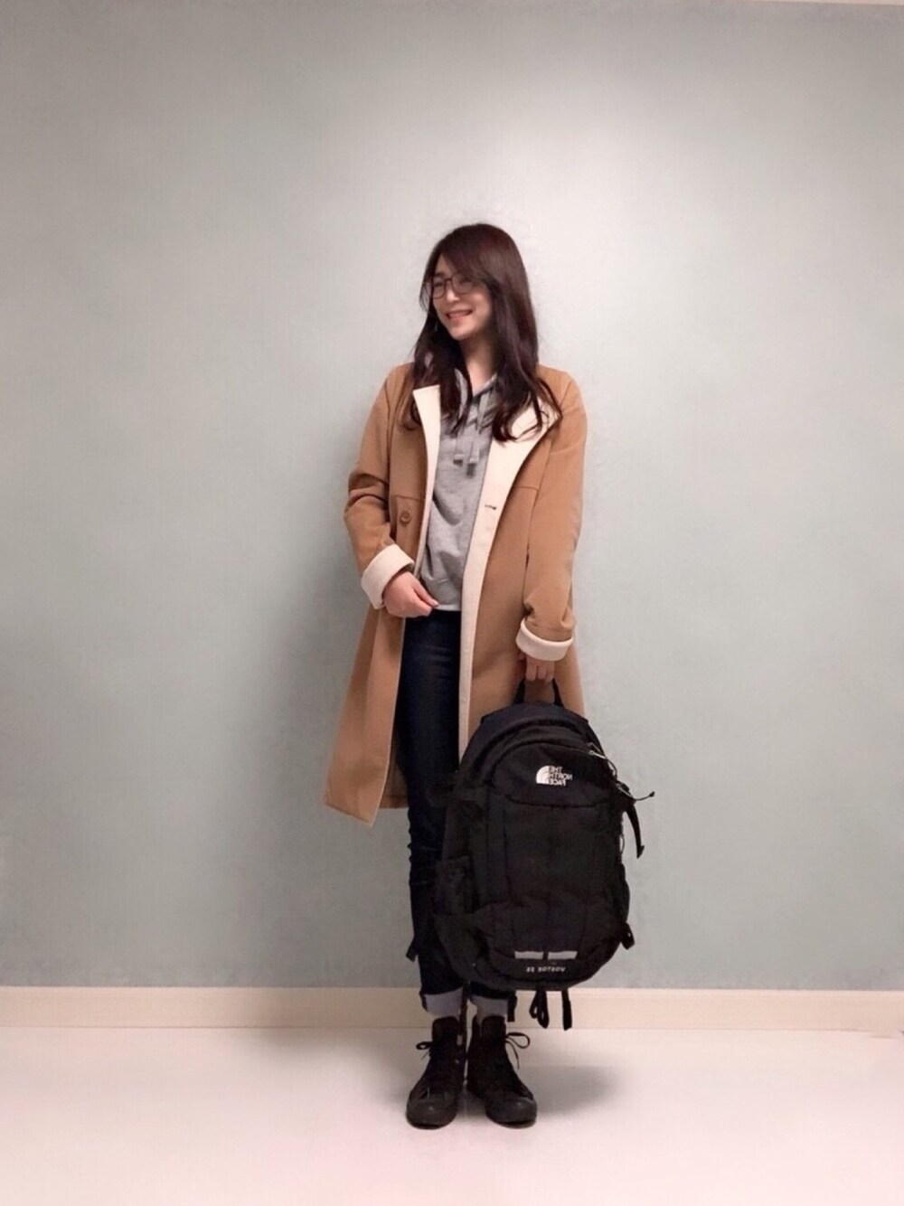 「アイラブCONVERSE、カジュアルコーデ、冬コーデ、大人カジュアル」｜「one after another NICE CLAUPのアイテム（ジャケット/アウター、ベージュ系）」を使った、うまちゃん@mさん（レディース・166cm）の冬コーディネートの1枚目の写真