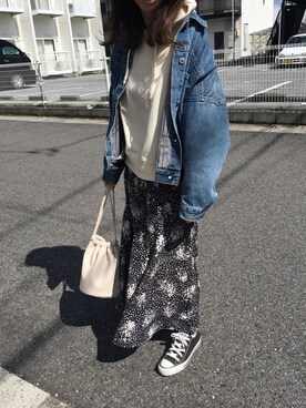 「SEVENDAYS=SUNDAY（セブンデイズサンデイ）のアイテム（パーカー）」を使った、かおるさん（レディース・155cm）の春コーディネート