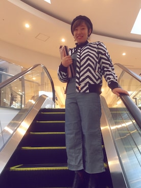 「アイテム（ブーティ、オレンジ系）」を使った、Marinaさん（レディース・166cm）の冬コーディネート