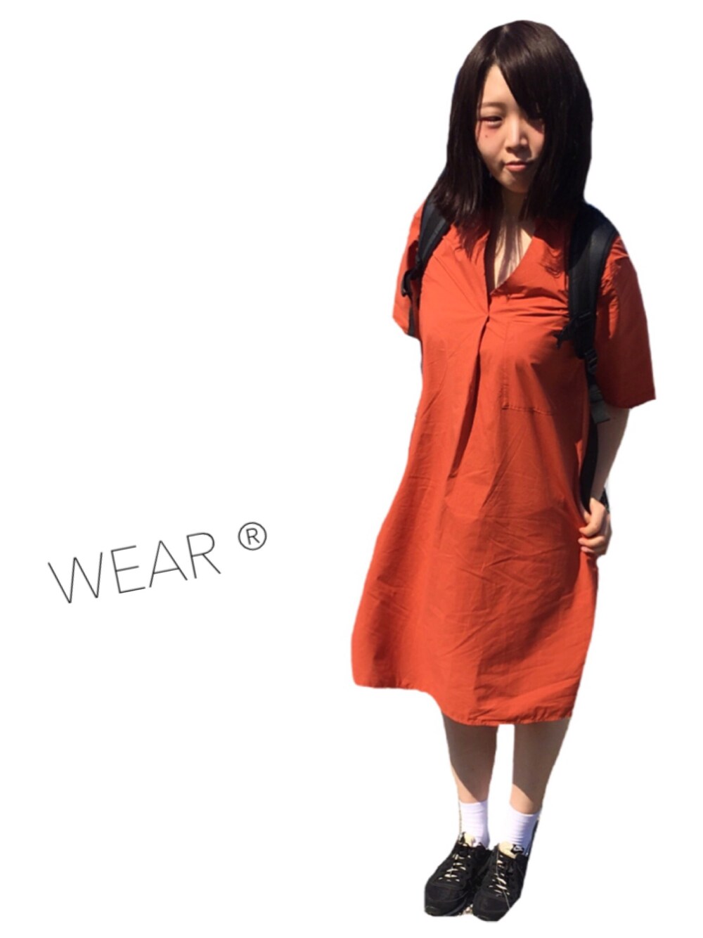 「シンプルコーデ、シャツワンピ、リュックスタイル、プチプラ、休日スタイル」｜「UNIQLOのアイテム（シャツワンピース、オレンジ系）」を使った、aoiさん（レディース・164cm）の夏コーディネートの1枚目の写真