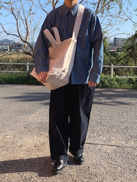 「Graphpaper（グラフペーパー）のアイテム（チノパンツ）」を使った、k_u_nioさん（メンズ・171cm）の春コーディネート