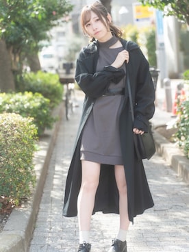 「ポニーテール」｜「アイテム（トレンチコート）」を使った、かなみさん（レディース・165cm）の春コーディネート