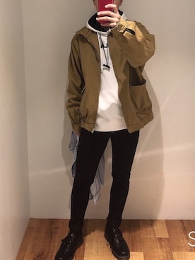 「FILA（フィラ）のアイテム（スウェット）」を使った、ヒロさん（メンズ・171cm）の春コーディネート