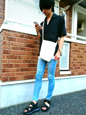 「knock through abstraction（ノックスルーアブストラクション）のアイテム（アクセサリー）」を使った、shin さん（メンズ・178cm）の夏コーディネート