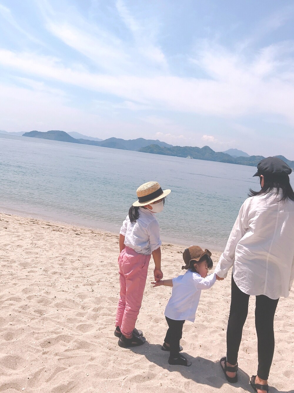 「H&Mのアイテム（その他パンツ、ピンク系）」を使った、sera♥︎ さん（キッズ・120cm）の夏コーディネートの1枚目の写真