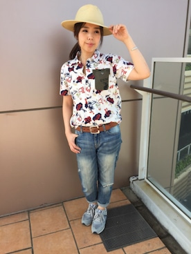 「TYPE BLUE（タイプブルー）のアイテム（パンツ）」を使った、kinukaさん（レディース・157cm）の春コーディネート