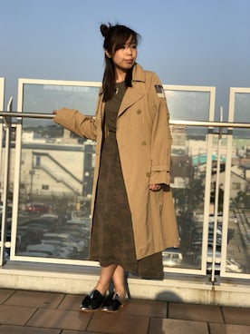 「AVIREX（アヴィレックス）のアイテム（トレンチコート）」を使った、kinukaさん（レディース・157cm）の春コーディネート