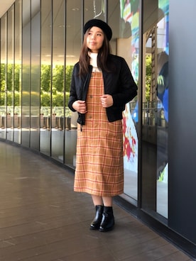 「大人ガーリー」｜「アイテム（MA-1）」を使った、kinukaさん（レディース・157cm）の秋コーディネート