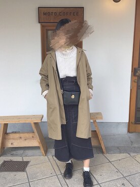 「KBF（ケイビーエフ）のアイテム（トレンチコート、ベージュ系）」を使った、 か  ず  さん（レディース・163cm）の冬コーディネート