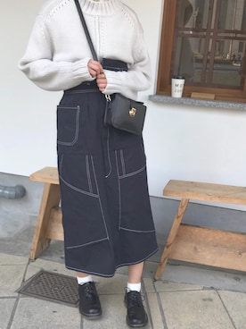 「MOUSSY（マウジー）のSIDE SLIT BOTTOLE NECK KNIT（ニット/セーター、ホワイト系）」を使った、 か  ず  さん（レディース・163cm）の冬コーディネート