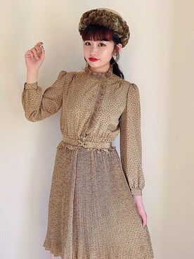 「ワンピース×スニーカー」｜「アイテム（ハンチング/ベレー帽）」を使った、CHAKIさん（レディース・174cm）の春コーディネート