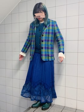 「アイテム（ローファー、グリーン系）」を使った、CHAKIさん（レディース・174cm）の冬コーディネート