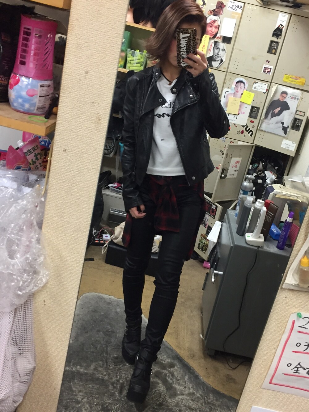 「H&Mのアイテム（その他パンツ、ブラック系）」を使った、Yuri mom.♡さん（レディース・156cm）の冬コーディネートの1枚目の写真
