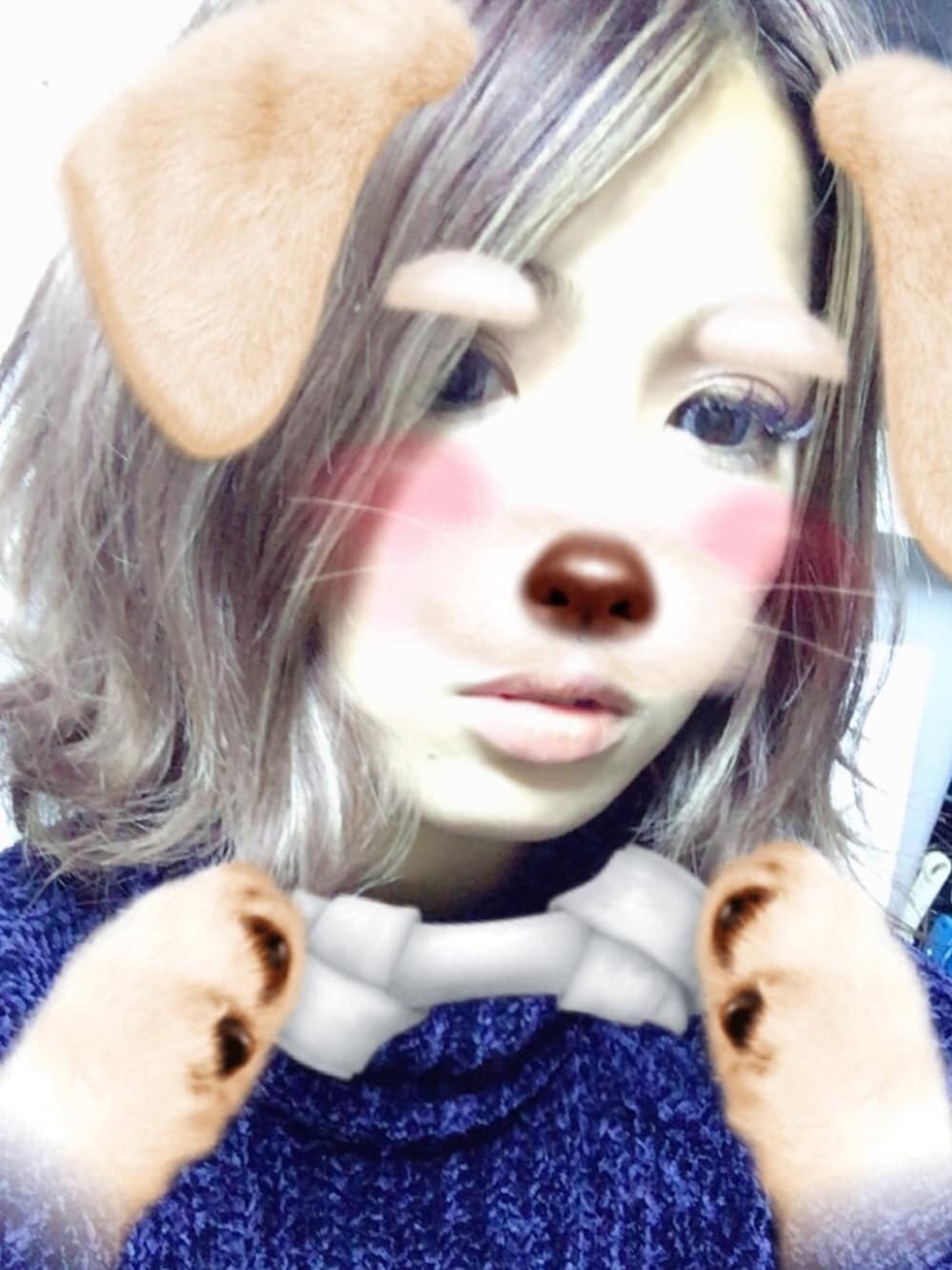 「メイクアップ、ダウン、フライトキャップ、ファーコート、カナダグーす、ネイビー、ムートンコート、ヘアアレンジ、ママコーデ、黒ニット」｜「センターパート❤︎のアイテム（ドレス、パープル系）」を使った、Yuri mom.♡さん（レディース・156cm）の冬コーディネートの1枚目の写真