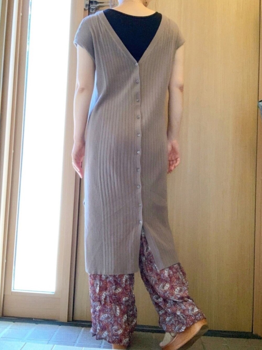 「ペイズリー柄パンツ、ペイズリー、ペイズリー柄、オレンジ、ワンピース×パンツ、夏コーデ、柄パンツ、バックデザイン、yecca vecca、プリーツパンツ」｜「Green　Parksの・LHELBIE ペイズリーptプリーツパンツ＊★（その他パンツ、オレンジ系）」を使った、𝕣 𝕚𝕔𝕒𖤐☄︎さん（レディース・152cm）の夏コーディネートの1枚目の写真