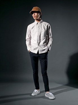 「The DUFFER of ST.GEORGE（ザダファーオブセントジョージ）のJERSEY SNEAKERS：裏毛スウェット デッキタイプスニーカー（スニーカー）」を使った、SHINさん（メンズ・180cm）の秋コーディネート
