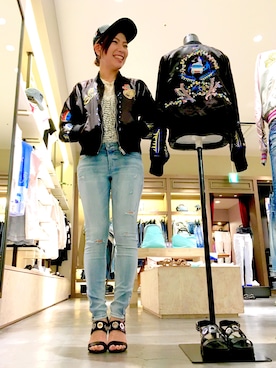 「DIESEL（ディーゼル）のY01480PS296（サンダル、ブラック系）」を使った、odaka yukikoさん（レディース・153cm）の春コーディネート