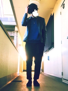 「UP START（アップスタート）のアイテム（スウェット）」を使った、tomiさん（メンズ・171cm）の冬コーディネート