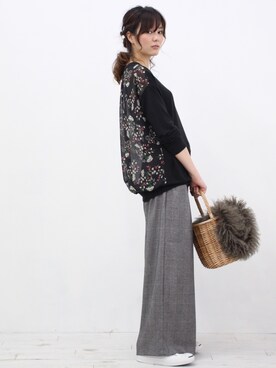 「peace shopのヴィンテージフラワーバック切替プルオーバー（Tシャツ/カットソー、ブラック系）」を使った、lycopenetomato3さん（レディース・165cm）の秋コーディネート