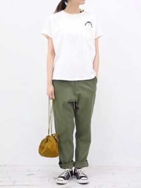 「peace shopのボーイフレンドテーパードパンツ（パンツ、グリーン系）」を使った、lycopenetomato3さん（レディース・165cm）の冬コーディネート