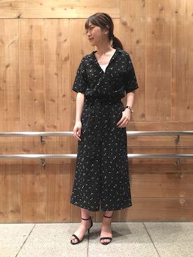 「アパートバイローリーズ」｜「アイテム（オールインワン・サロペット）」を使った、momoさん（レディース・167cm）の春コーディネート