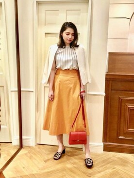 「アイテム（ノーカラージャケット、ホワイト系）」を使った、本社 プレスさん（レディース・168cm）の春コーディネート