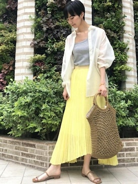 「アイテム（タンクトップ、グレー系）」を使った、本社 プレスさん（レディース・164cm）の夏コーディネート