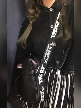「ロングヘア」｜「アイテム（アナログ腕時計）」を使った、paraさん（レディース・153cm）の春コーディネート