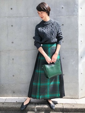 nano・universe 鳴海有加さんのコーディネート