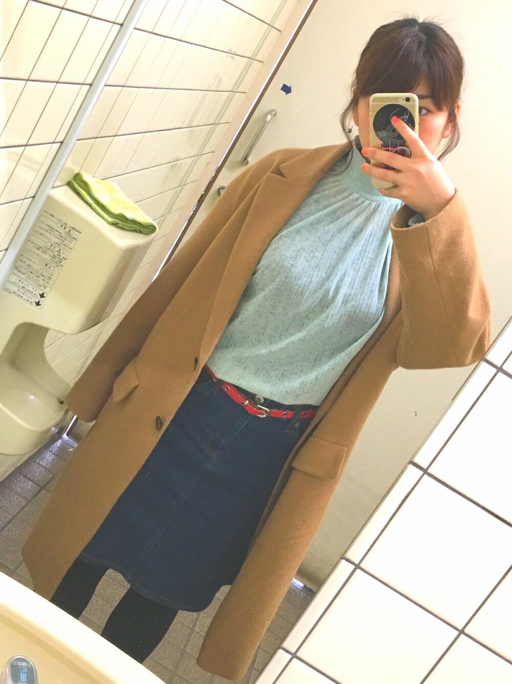 「春コーデ、シンプルコーデ、デニム、ブラウス、GU、3coins」｜「GUのアイテム（シャツ/ブラウス、ブルー系）」を使った、Ayaさん（レディース・161cm）の春コーディネートの1枚目の写真