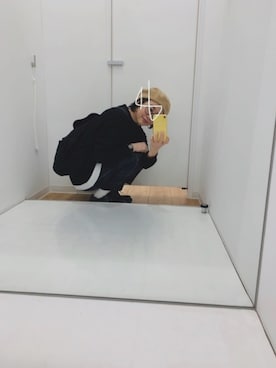 「HARRIS TWEED（ハリスツイード）のアイテム（ニット/セーター、ブラック系）」を使った、yuruto*さん（レディース）の冬コーディネート