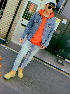 「Guess（ゲス）のアイテム（ニットキャップ/ビーニー）」を使った、西村翔空さん（メンズ・168cm）の春コーディネート