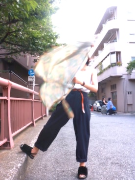 「撮影」｜「アイテム（スラックス）」を使った、Halkyamさん（レディース・162cm）の夏コーディネート
