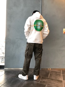 「L.H.P（エルエイチピー）のアイテム（パーカー）」を使った、Kazuki Yanaiさん（メンズ・182cm）の冬コーディネート