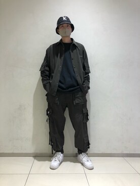 「DANKE SCHON（ダンケシェーン）のDankeSchon/ダンケシェーン/撥水ストレッチナイロンカーゴシャツ（シャツ/ブラウス）」を使った、Kazuki Yanaiさん（メンズ・182cm）の冬コーディネート