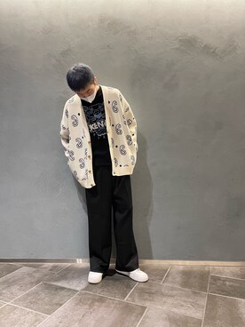 「WHITELAND（ホワイトランド）のアイテム（カーディガン/ボレロ）」を使った、Kazuki Yanaiさん（メンズ・182cm）の冬コーディネート