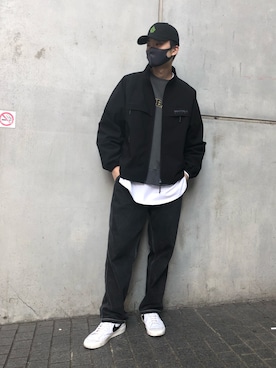 「WHITELAND（ホワイトランド）のアイテム（スウェット）」を使った、Kazuki Yanaiさん（メンズ・182cm）の冬コーディネート