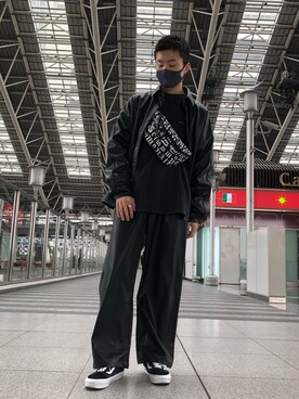 「DANKE SCHON（ダンケシェーン）のアイテム（スラックス）」を使った、Kazuki Yanaiさん（メンズ・182cm）の春コーディネート