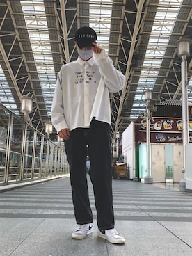 「WHITELAND（ホワイトランド）のアイテム（デニムパンツ）」を使った、Kazuki Yanaiさん（メンズ・182cm）の春コーディネート