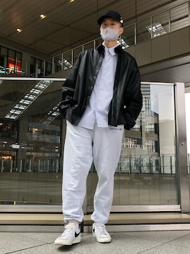 「シャツ×スウェット」｜Kazuki Yanaiさん（メンズ・182cm）の春コーディネート