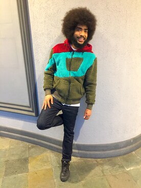 スウェット グリーン系 を使った人気ファッションコーディネート 髪型 アフロ Wear
