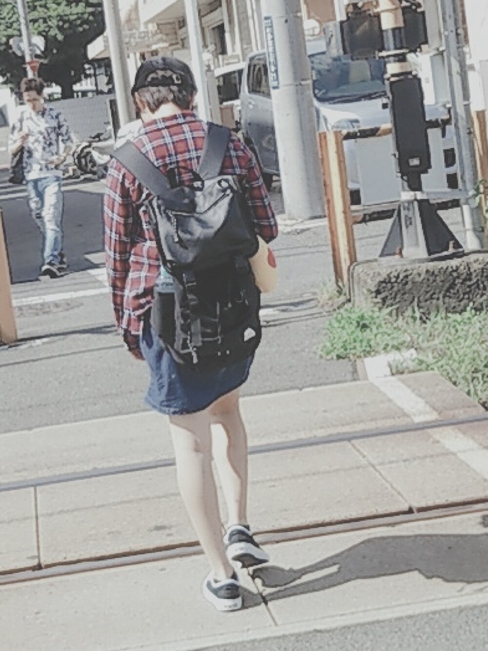 「Honeysのアイテム（キャップ、ブラック系）」を使った、あやかさん（レディース・156cm）の秋コーディネートの1枚目の写真