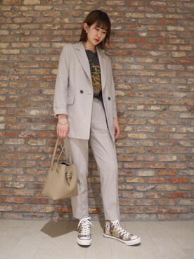 「CONVERSE（コンバース）の＜CONVERSE（コンバース）＞ALL STAR US CAMO HI/スニーカー ◆（スニーカー）」を使った、佐藤 舞香さん（レディース・168cm）の冬コーディネート