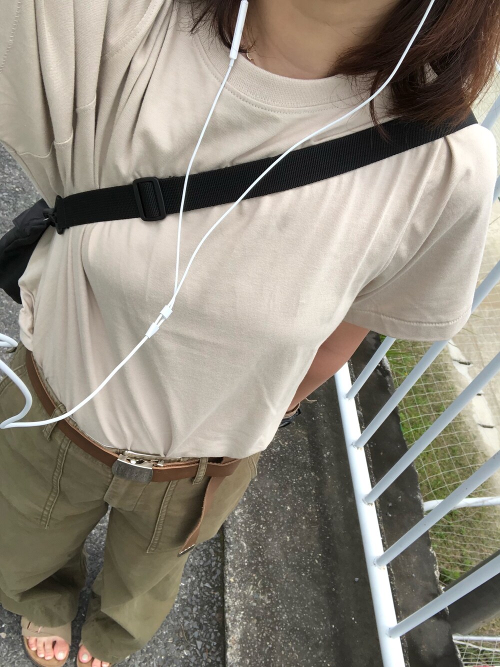 「UNIQLOのクロップドクルーネックＴ（半袖）（Tシャツ/カットソー、ベージュ系）」を使った、___chairoさん（レディース・155cm）の夏コーディネートの1枚目の写真