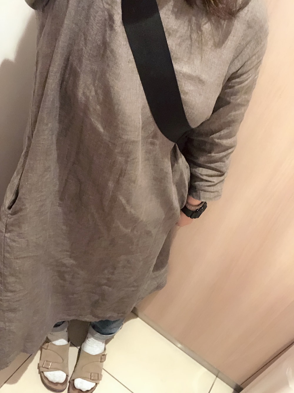 「無印良品のアイテム（ワンピース、ブラウン系）」を使った、___chairoさん（レディース・155cm）の秋コーディネートの1枚目の写真