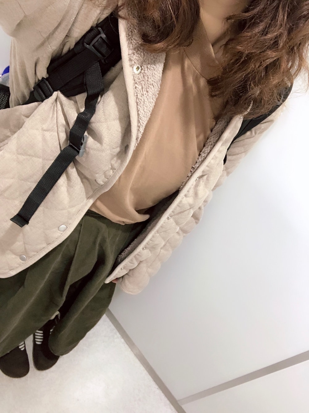 「UNIQLOのアイテム（その他アウター、ベージュ系）」を使った、___chairoさん（レディース・155cm）の冬コーディネートの1枚目の写真