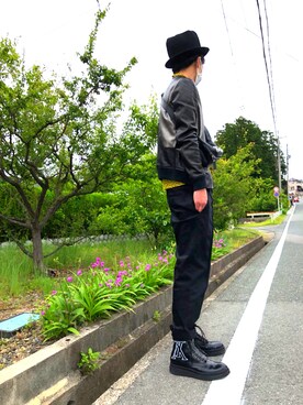 「アイテム（ライダースジャケット、シルバー系）」を使った、hachiさん（メンズ・186cm）の春コーディネート