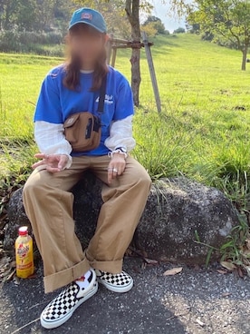 「キャップ女子」｜「アイテム（スリッポン）」を使った、えりおっとさん（レディース・155cm）の秋コーディネート