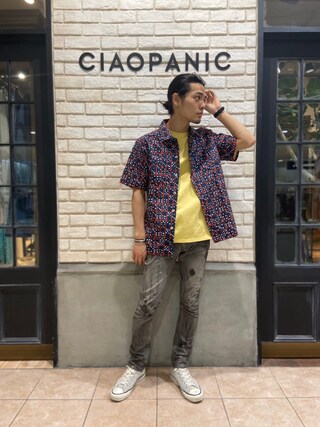 石田慎弥使用「CIAOPANIC（STOCKED プリントTee/バックプリント）」的時尚穿搭